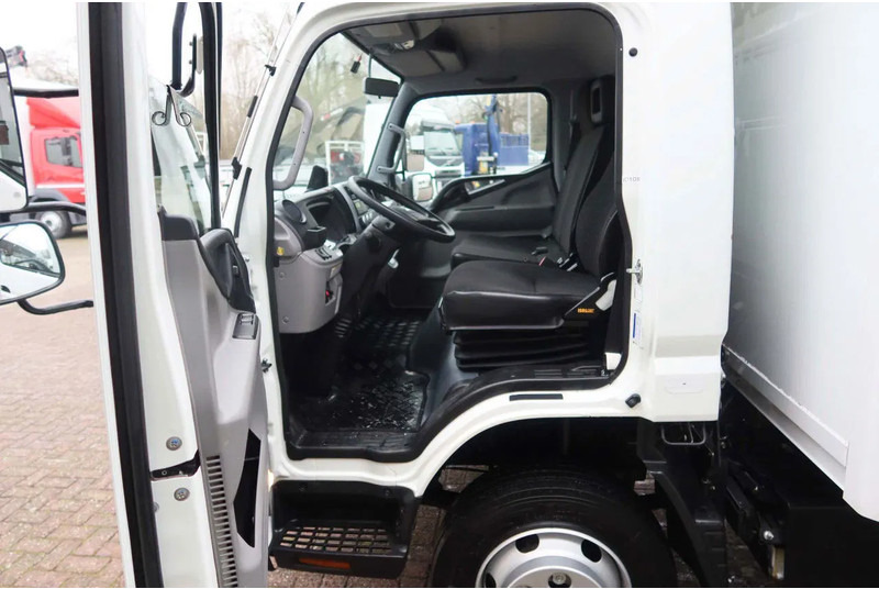 Mitsubishi Canter 7C18 Bakwagen + Laadklep - Furgonas sunkvežimis: foto 5 Mitsubishi Canter 7C18 Bakwagen + Laadklep - Furgonas sunkvežimis: foto 5