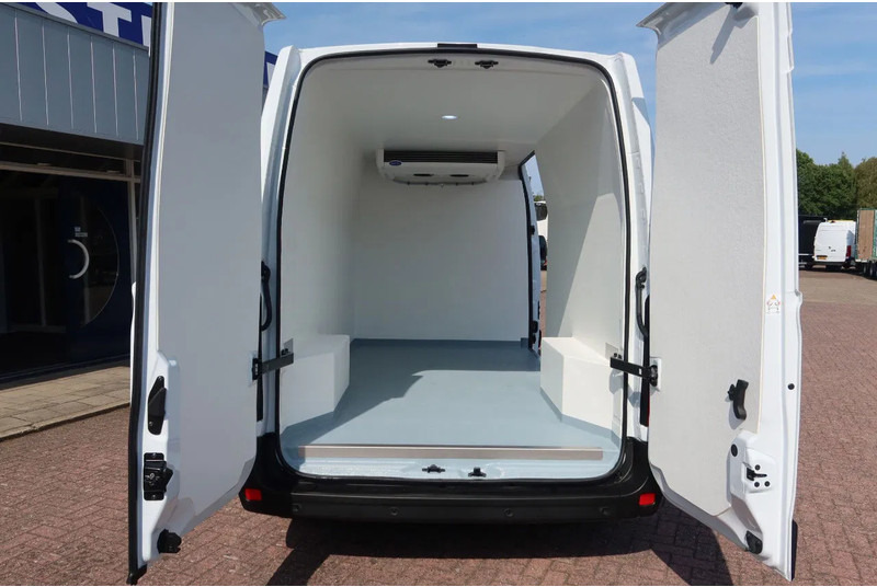 Renault Master Koel/Vries/Verwarmen Met nachtaansluiting 220 Volt Carrier Xarios 350 BPM vrij - Furgonas šaldytuvas: foto 4 Renault Master Koel/Vries/Verwarmen Met nachtaansluiting 220 Volt Carrier Xarios 350 BPM vrij - Furgonas šaldytuvas: foto 4