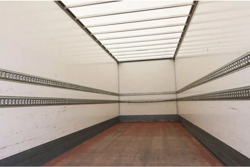 Scania P280 4x2 Bak + Dhollandia Klep 2000 KG - Furgonas sunkvežimis: foto 4 Scania P280 4x2 Bak + Dhollandia Klep 2000 KG - Furgonas sunkvežimis: foto 4