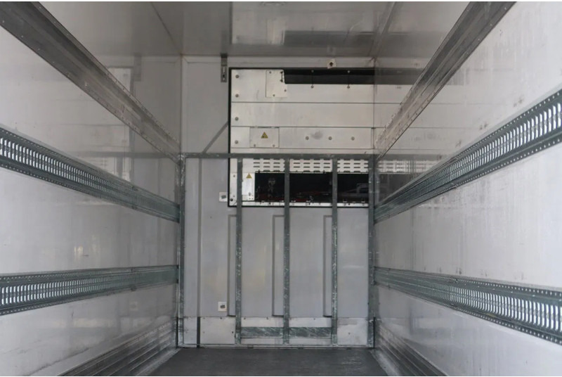 Sor IBERICA City trailer Koel/Vries+ klep 2500kg Bi-temp Carrier Vektor 19 MT - Refrižeratorius puspriekabė: foto 4 Sor IBERICA City trailer Koel/Vries+ klep 2500kg Bi-temp Carrier Vektor 19 MT - Refrižeratorius puspriekabė: foto 4