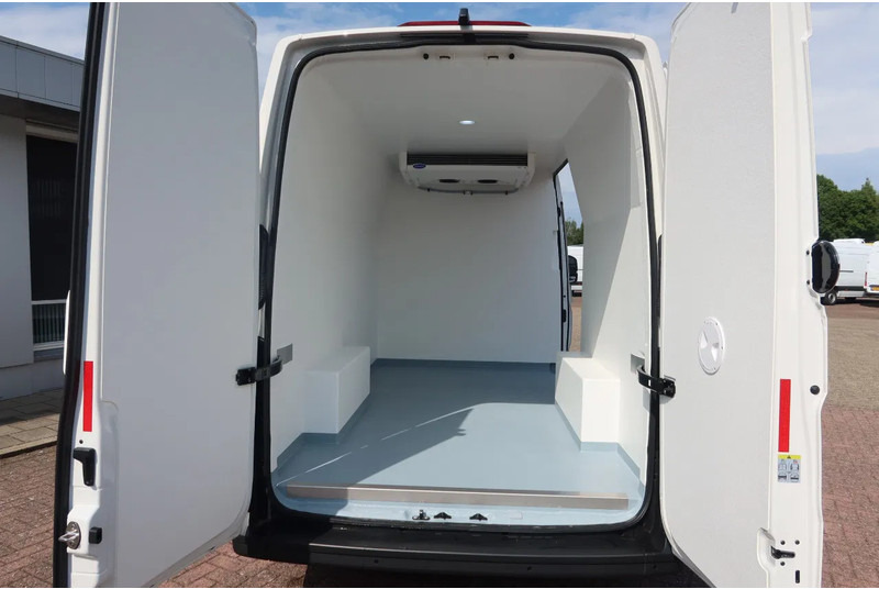 Volkswagen Crafter 177 PK Koel/ Vries/ Verwarmen Carrier xarios 350 met nachtaansluiting BPM vrij. - Furgonas šaldytuvas: foto 4 Volkswagen Crafter 177 PK Koel/ Vries/ Verwarmen Carrier xarios 350 met nachtaansluiting BPM vrij. - Furgonas šaldytuvas: foto 4