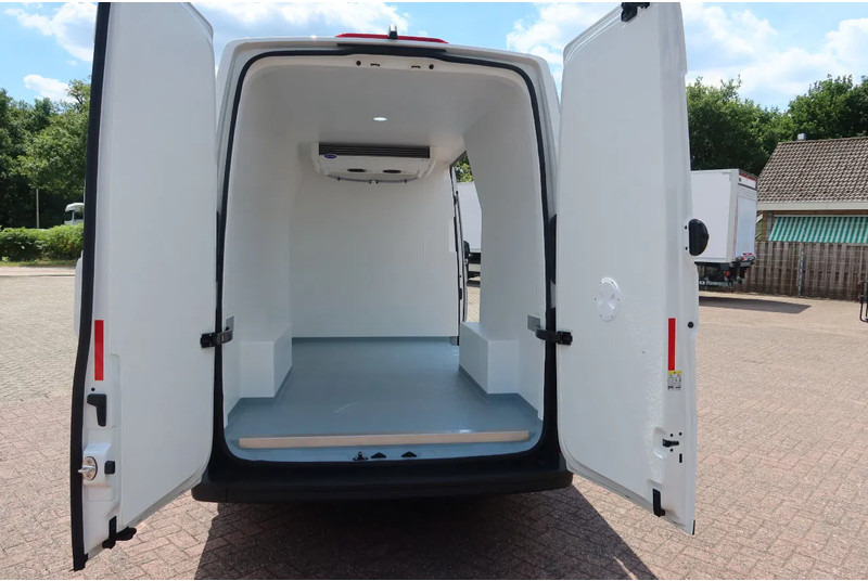Volkswagen Crafter Koel/Vries/Verwarmen , Carrier Xarios 350 met nachtaansluiting BPM vrij - Furgonas šaldytuvas: foto 4 Volkswagen Crafter Koel/Vries/Verwarmen , Carrier Xarios 350 met nachtaansluiting BPM vrij - Furgonas šaldytuvas: foto 4