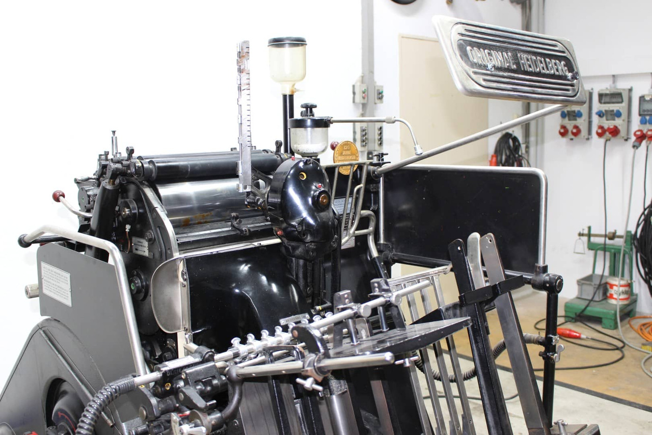 Heidelberg OHT - Popieriaus pjaustymo mašina: foto 4 Heidelberg OHT - Popieriaus pjaustymo mašina: foto 4