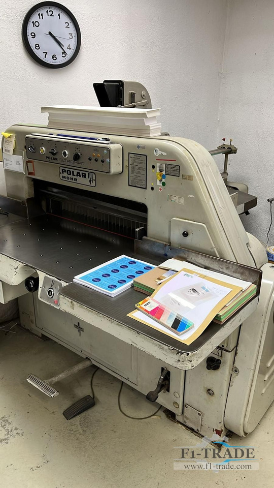 Polar 82 EL - Popieriaus pjaustymo mašina: foto 3 Polar 82 EL - Popieriaus pjaustymo mašina: foto 3