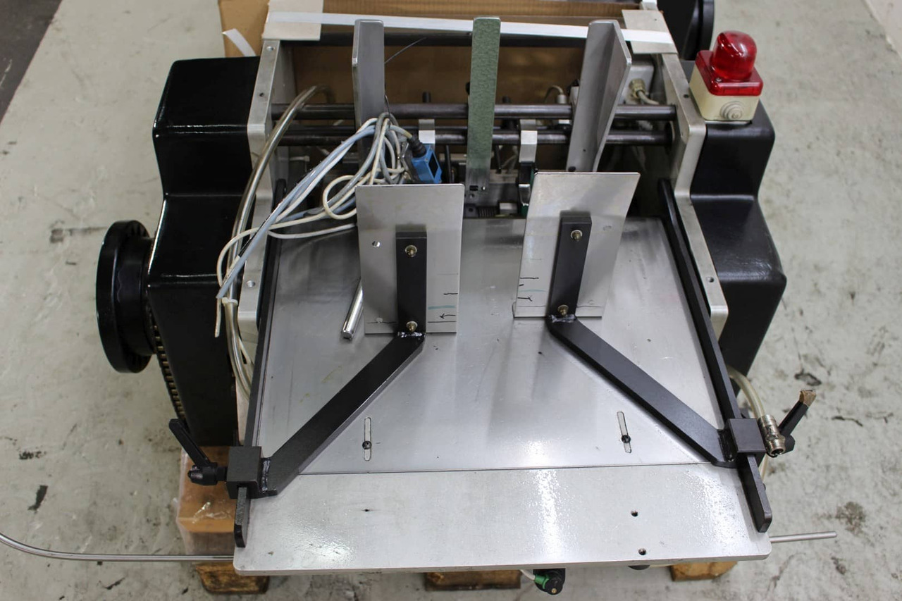 RITMICA Universal H-200 - Spausdinimo mašina: foto 4 RITMICA Universal H-200 - Spausdinimo mašina: foto 4