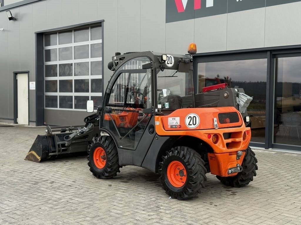 Ausa T 144 - Teleskopinis krautuvas: foto 4 Ausa T 144 - Teleskopinis krautuvas: foto 4