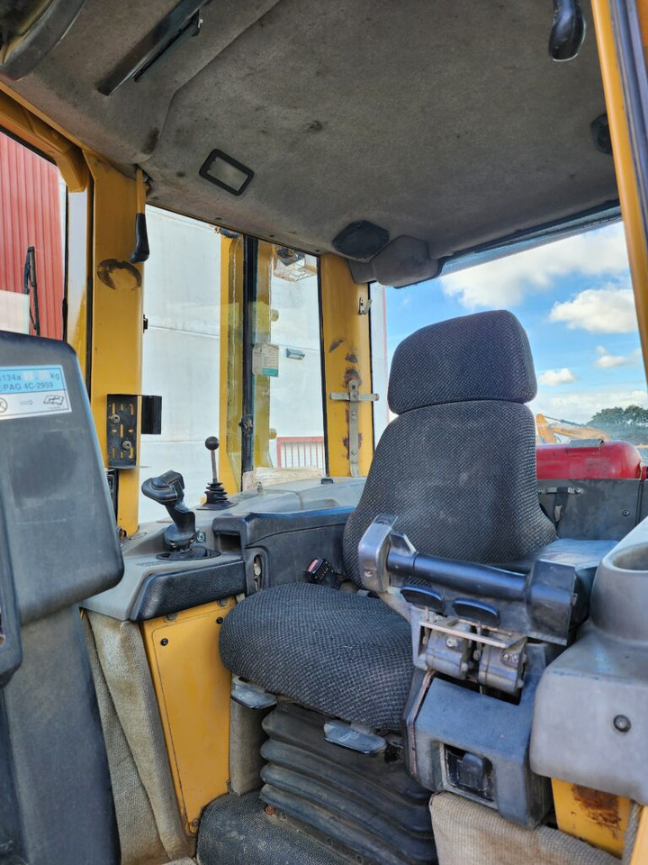 CAT D6N LGP - Buldozeris: foto 5 CAT D6N LGP - Buldozeris: foto 5