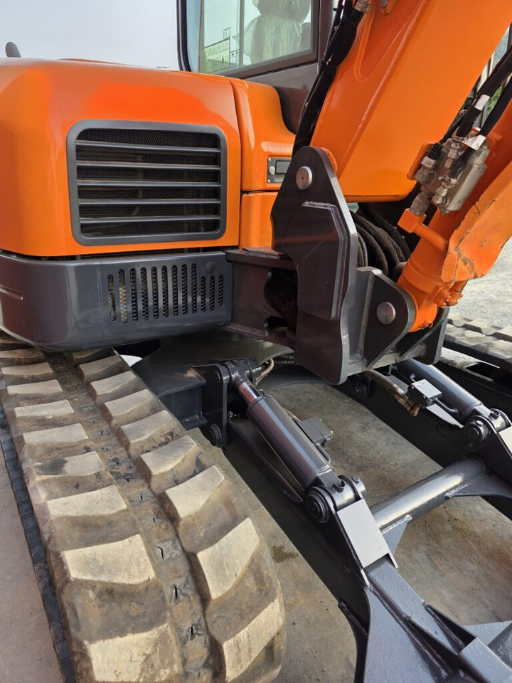 DOOSAN DX85R-3 - Mini ekskavatorius: foto 5 DOOSAN DX85R-3 - Mini ekskavatorius: foto 5