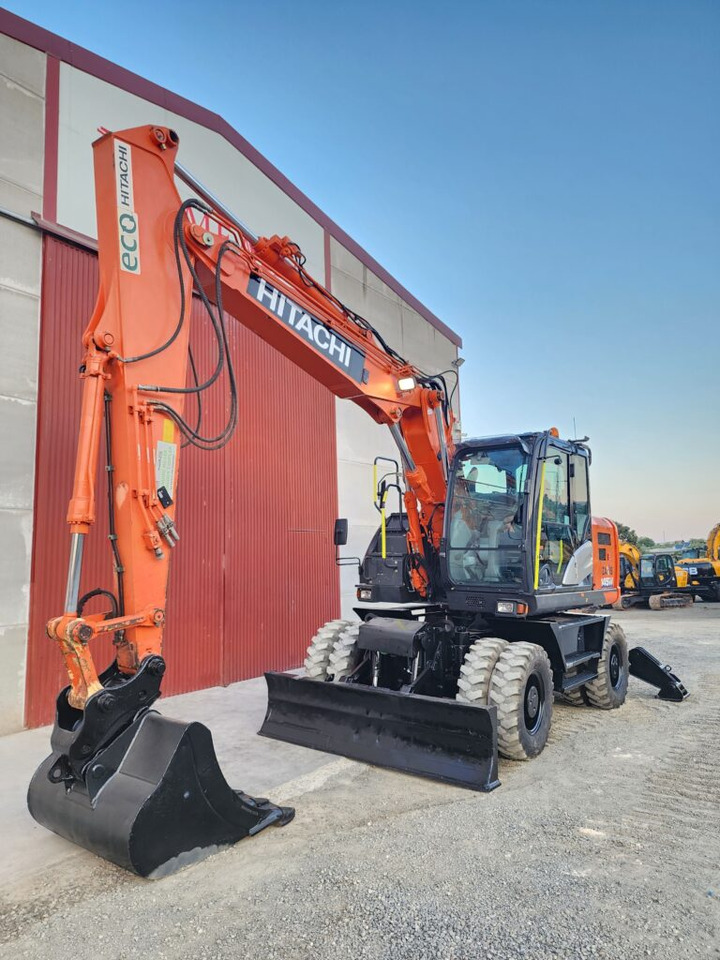 HITACHI ZX145W-6 - Ratinis ekskavatorius: foto 3 HITACHI ZX145W-6 - Ratinis ekskavatorius: foto 3