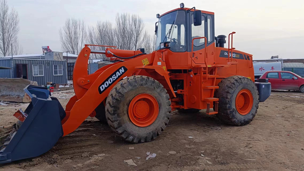 DOOSAN DL503 WHEEL LOADER - Ratinis krautuvas: foto 1 DOOSAN DL503 WHEEL LOADER - Ratinis krautuvas: foto 1
