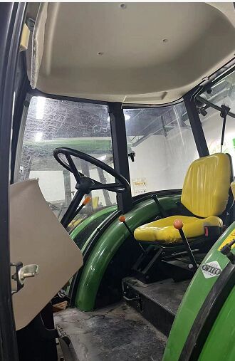 John Deere 1404 - Traktorius: foto 3 John Deere 1404 - Traktorius: foto 3