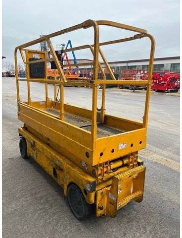 Haulotte Compact 8 - Scherenarbeitsbühne 8,2m, BJ 2021 - Žirklinis keltuvas: foto 5 Haulotte Compact 8 - Scherenarbeitsbühne 8,2m, BJ 2021 - Žirklinis keltuvas: foto 5