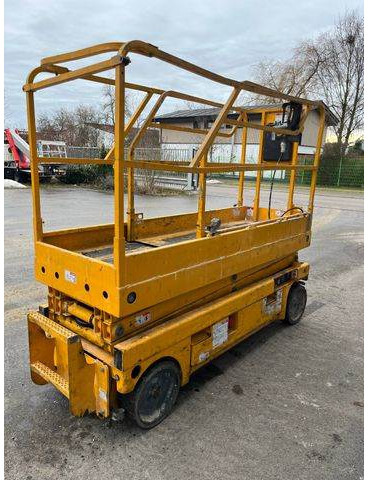 Haulotte Compact 8 - Scherenarbeitsbühne 8,2m, BJ 2021 - Žirklinis keltuvas: foto 4 Haulotte Compact 8 - Scherenarbeitsbühne 8,2m, BJ 2021 - Žirklinis keltuvas: foto 4