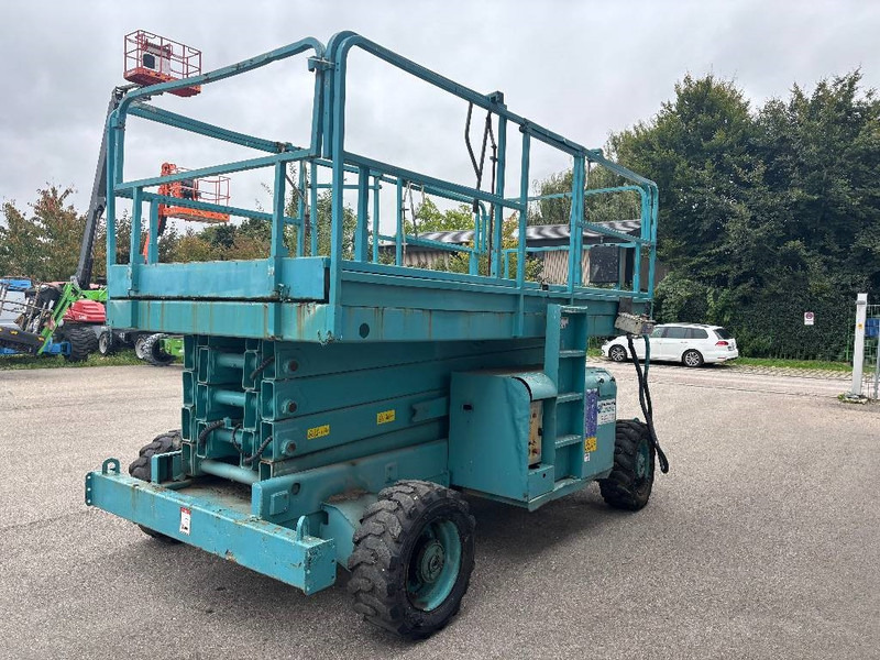 Haulotte H 12 SDX 12m Diesel Scherenarbeitsbühne - Žirklinis keltuvas: foto 3 Haulotte H 12 SDX 12m Diesel Scherenarbeitsbühne - Žirklinis keltuvas: foto 3
