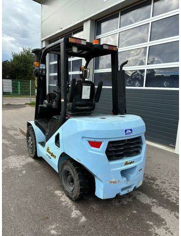 Hyster Yale UT35P Dieselstapler 2500kg, 4800mm, BJ 2019 - Dyzelinis krautuvas: foto 4 Hyster Yale UT35P Dieselstapler 2500kg, 4800mm, BJ 2019 - Dyzelinis krautuvas: foto 4