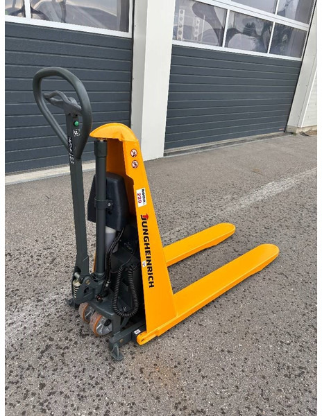 Jungheinrich Scherenhubwagen AMX 10e - Keltuvas: foto 2 Jungheinrich Scherenhubwagen AMX 10e - Keltuvas: foto 2