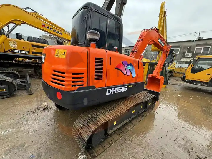 2018 Easy to operate 5 ton dh55 used doosan daewoo 55 crawler excavator dh 55 for sale dh55gold dh55-7 - Ekskavatorius: foto 3 2018 Easy to operate 5 ton dh55 used doosan daewoo 55 crawler excavator dh 55 for sale dh55gold dh55-7 - Ekskavatorius: foto 3