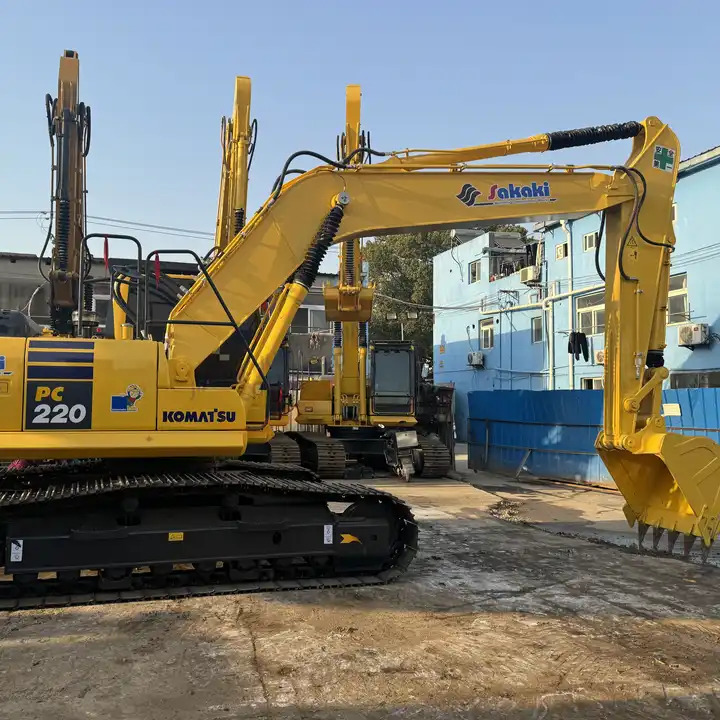 2020 Year Komastu Crawler Excavator Pc220-8 Pc220lc-8 In Excellent Condition,22ton Used Komatsu Excavator For Sale In Shanghai - Vikšrinis ekskavatorius: foto 1 2020 Year Komastu Crawler Excavator Pc220-8 Pc220lc-8 In Excellent Condition,22ton Used Komatsu Excavator For Sale In Shanghai - Vikšrinis ekskavatorius: foto 1