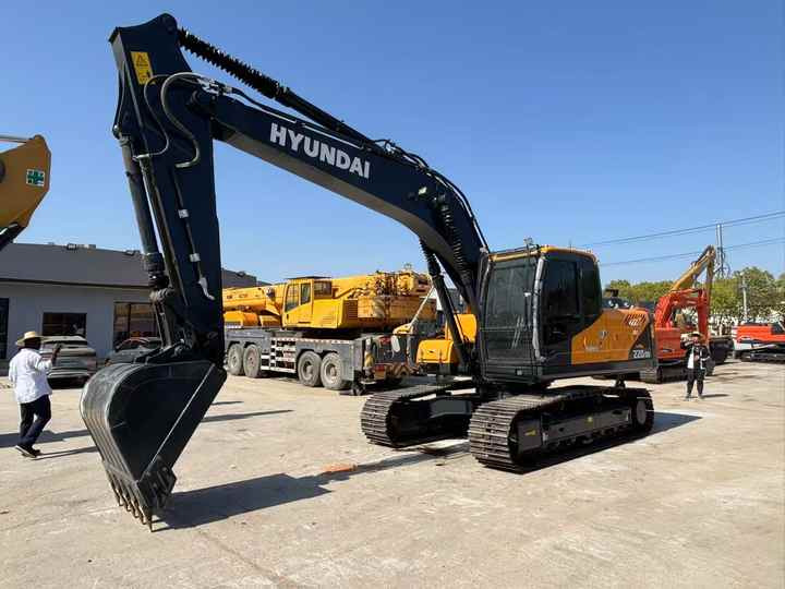 2024 New Hyundai HX220L Crawler Excavator South Korea Made ,22ton Tracked Shovel HX220 Hyundai HX220 Crawler Excavator - Ekskavatorius: foto 3 2024 New Hyundai HX220L Crawler Excavator South Korea Made ,22ton Tracked Shovel HX220 Hyundai HX220 Crawler Excavator - Ekskavatorius: foto 3