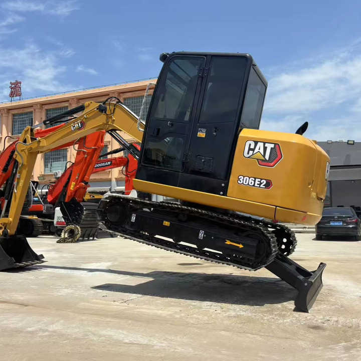 CAT 306E Used Excavator Latest Model 6tons 95% New Original with EPA CE Excavator Cat 306 mini digger excavator - Ekskavatorius: foto 1 CAT 306E Used Excavator Latest Model 6tons 95% New Original with EPA CE Excavator Cat 306 mini digger excavator - Ekskavatorius: foto 1
