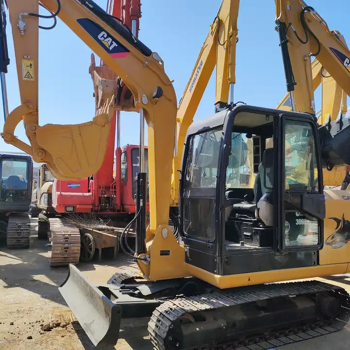 Crawler excavator Used cat306E / second-hand Japan engine cat 306 306E - Vikšrinis ekskavatorius: foto 2 Crawler excavator Used cat306E / second-hand Japan engine cat 306 306E - Vikšrinis ekskavatorius: foto 2