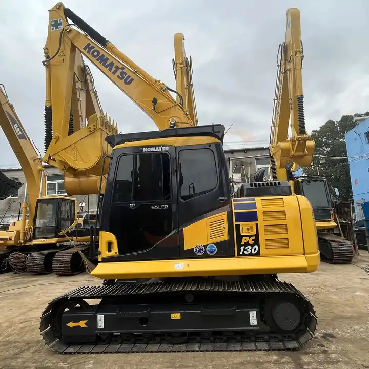 GOOD CONDITION 90% New japan original low hourS used Komatsu PC130-7 excavator for hot sale WITH free shipping - Vikšrinis ekskavatorius: foto 1 GOOD CONDITION 90% New japan original low hourS used Komatsu PC130-7 excavator for hot sale WITH free shipping - Vikšrinis ekskavatorius: foto 1