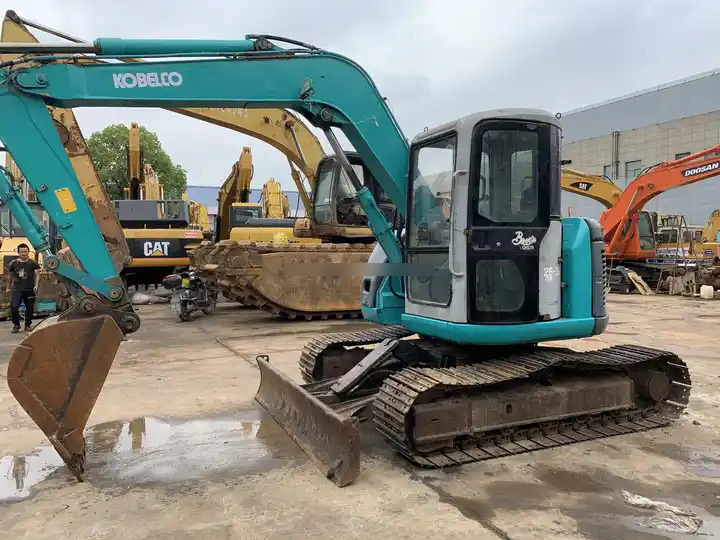 Good Condition Used Excavator Sk75-8 With Original Parts Cheap Japan Original Kobelco brand sk75 sk75-8 sk75-sr on sale - Mini ekskavatorius: foto 4 Good Condition Used Excavator Sk75-8 With Original Parts Cheap Japan Original Kobelco brand sk75 sk75-8 sk75-sr on sale - Mini ekskavatorius: foto 4