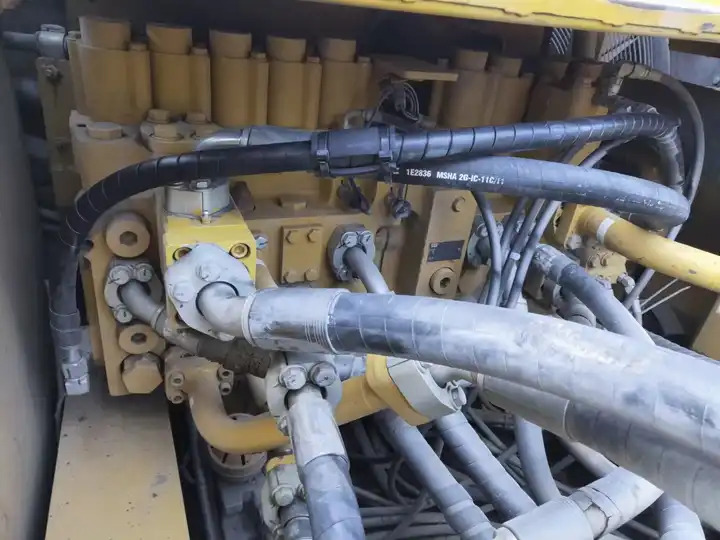 Heavy Cat Mining Excavator Cat 349d, 340d, 345D, 336D Excellent Secondhand Excavator in Shanghai - Ekskavatorius: foto 2 Heavy Cat Mining Excavator Cat 349d, 340d, 345D, 336D Excellent Secondhand Excavator in Shanghai - Ekskavatorius: foto 2