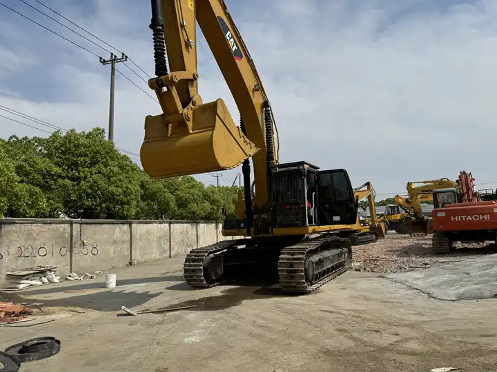 Heavy Duty Caterpillar Digging Machinery Excellent Working Condition Used Cat 349d Excavator In Shanghai - Vikšrinis ekskavatorius: foto 2 Heavy Duty Caterpillar Digging Machinery Excellent Working Condition Used Cat 349d Excavator In Shanghai - Vikšrinis ekskavatorius: foto 2