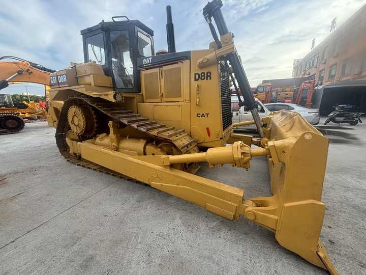 High Efficiency Used Caterpillar Bulldozer cat d8r Used Caterpillar d7g 6g d8r - Buldozeris: foto 3 High Efficiency Used Caterpillar Bulldozer cat d8r Used Caterpillar d7g 6g d8r - Buldozeris: foto 3