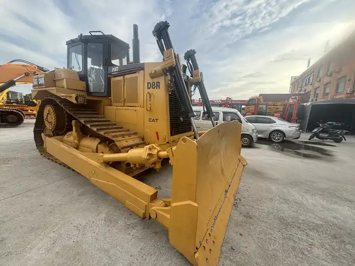High Efficiency Used Caterpillar Bulldozer cat d8r Used Caterpillar d7g 6g d8r - Buldozeris: foto 2 High Efficiency Used Caterpillar Bulldozer cat d8r Used Caterpillar d7g 6g d8r - Buldozeris: foto 2