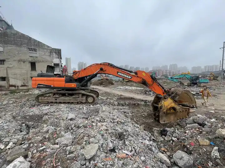 High-quality Original Used Korea Crawler 50 Ton Doosan Dx520 Excavator Used Excavator Digger In Shanghai - Vikšrinis ekskavatorius: foto 5 High-quality Original Used Korea Crawler 50 Ton Doosan Dx520 Excavator Used Excavator Digger In Shanghai - Vikšrinis ekskavatorius: foto 5