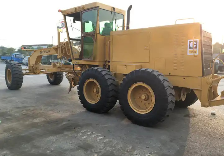 Hot sale Good quality CAT 140g Used motor grader original ca motor grader 140g in good condition cheap price - Greideris: foto 5 Hot sale Good quality CAT 140g Used motor grader original ca motor grader 140g in good condition cheap price - Greideris: foto 5