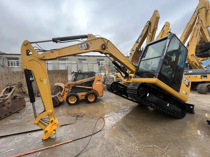 Japan CAT 306E 306E2 306D 305.5 307 308 excavator 95% new retro CAT 305.5 5.5tons with mini excavator bucket - Vikšrinis ekskavatorius: foto 4 Japan CAT 306E 306E2 306D 305.5 307 308 excavator 95% new retro CAT 305.5 5.5tons with mini excavator bucket - Vikšrinis ekskavatorius: foto 4
