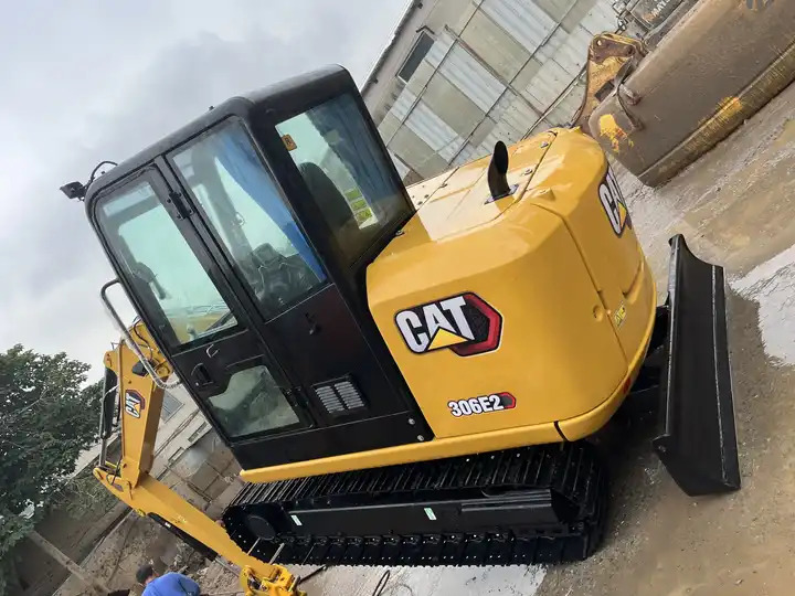 Japan CAT 306E 306E2 306D 305.5 307 308 excavator 95% new retro CAT 305.5 5.5tons with mini excavator bucket - Vikšrinis ekskavatorius: foto 5 Japan CAT 306E 306E2 306D 305.5 307 308 excavator 95% new retro CAT 305.5 5.5tons with mini excavator bucket - Vikšrinis ekskavatorius: foto 5