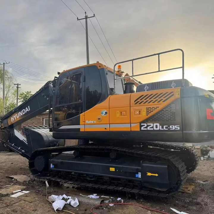 Korea Original Used Hyundai 220LC-9S Excavator Used Robex Hyundai 220 Excavator 220LC-9S Used Excavators for Sale - Ekskavatorius: foto 2 Korea Original Used Hyundai 220LC-9S Excavator Used Robex Hyundai 220 Excavator 220LC-9S Used Excavators for Sale - Ekskavatorius: foto 2