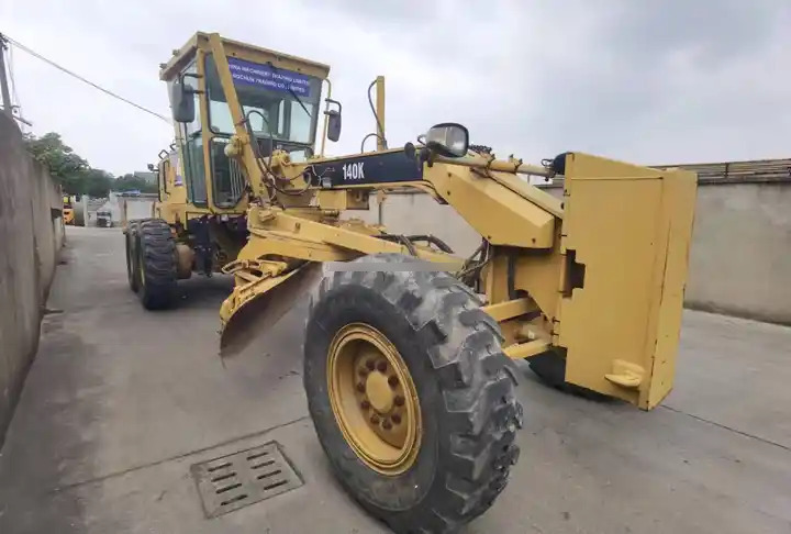 Orginal used cat 140K motor grader with CAT C7 engine in Shanghai China - Greideris: foto 3 Orginal used cat 140K motor grader with CAT C7 engine in Shanghai China - Greideris: foto 3
