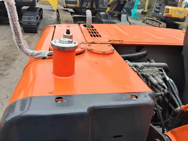 Original 7ton Used Excavator In Shanghai China 2019 Second Hand Hitachi Zx70 Used Excavator For Sale - Vikšrinis ekskavatorius: foto 5 Original 7ton Used Excavator In Shanghai China 2019 Second Hand Hitachi Zx70 Used Excavator For Sale - Vikšrinis ekskavatorius: foto 5