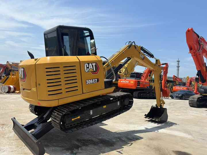 Original Engine and Paint Excellent Quality Used Crawler Excavator CAT 306E in Stock EPA and CE Licensed - Ekskavatorius: foto 3 Original Engine and Paint Excellent Quality Used Crawler Excavator CAT 306E in Stock EPA and CE Licensed - Ekskavatorius: foto 3