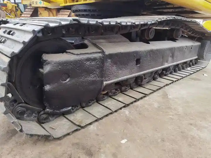 Original Well-Maintained Komatsu PC200-6 Used Excavator for sale - Vikšrinis ekskavatorius: foto 4 Original Well-Maintained Komatsu PC200-6 Used Excavator for sale - Vikšrinis ekskavatorius: foto 4