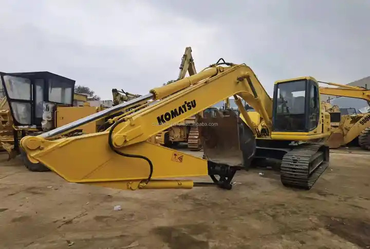 Original Well-Maintained Komatsu PC200-6 Used Excavator for sale - Vikšrinis ekskavatorius: foto 5 Original Well-Maintained Komatsu PC200-6 Used Excavator for sale - Vikšrinis ekskavatorius: foto 5
