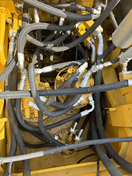 Second Hand CAT 349D2L Large Excavator, Original Cat 349d2L 340d2 340d2l 336dl Excavator Excavator for Hot Sale - Ekskavatorius: foto 4 Second Hand CAT 349D2L Large Excavator, Original Cat 349d2L 340d2 340d2l 336dl Excavator Excavator for Hot Sale - Ekskavatorius: foto 4