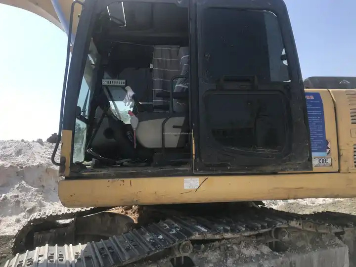 Site Work High Efficiency Second-hand Komatsu Pc200-8 Medium Hydraulic Crawler Backhoe Digger 20ton Used Excavator - Ekskavatorius: foto 5 Site Work High Efficiency Second-hand Komatsu Pc200-8 Medium Hydraulic Crawler Backhoe Digger 20ton Used Excavator - Ekskavatorius: foto 5