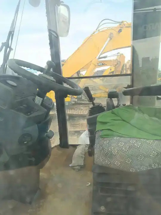 Used 18 ton Caterpillar Road Roller CAT CS76T Road Paving Machinery Soil Compactor made in USA - Asfalto volus: foto 4 Used 18 ton Caterpillar Road Roller CAT CS76T Road Paving Machinery Soil Compactor made in USA - Asfalto volus: foto 4
