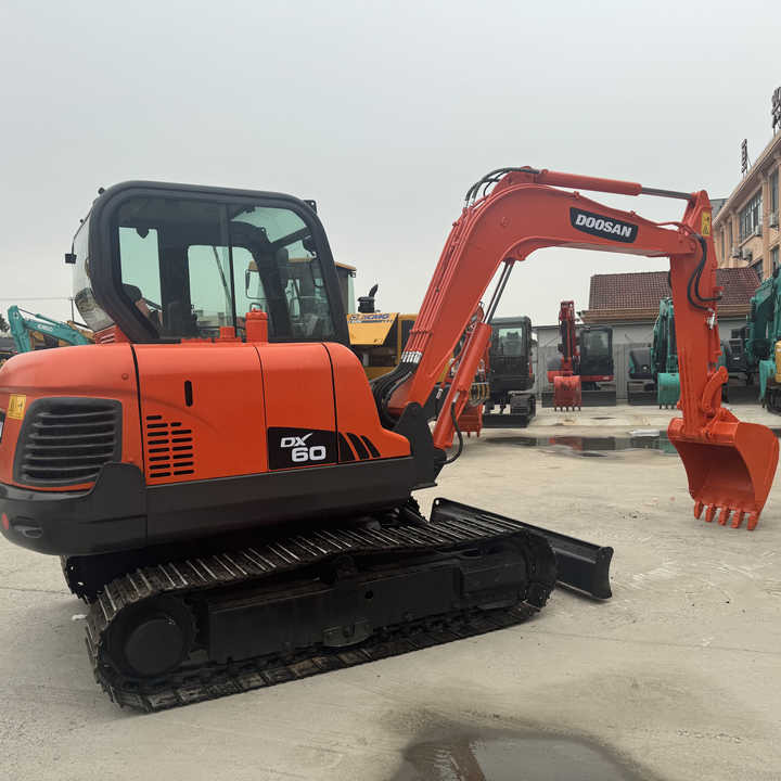 Used Excavator Doosan Dx60 Excavators Earth-moving Machinery Doosan Dx60 Dx80 Dx75 Dx225 Dh55 Dx60-9c for Sale - Vikšrinis ekskavatorius: foto 1 Used Excavator Doosan Dx60 Excavators Earth-moving Machinery Doosan Dx60 Dx80 Dx75 Dx225 Dh55 Dx60-9c for Sale - Vikšrinis ekskavatorius: foto 1