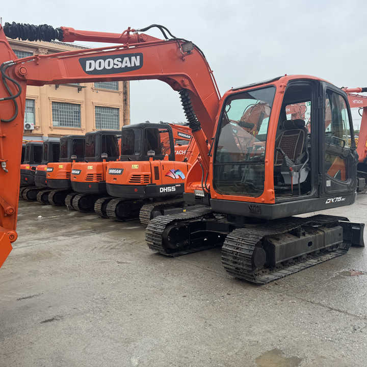 Used Excavator Doosan Dx75-9C Excavators Earth-moving Machinery Doosan Dx60 Dx80 Dx75-9c Dx225 Dh55 Dx60-9c for Sale - Vikšrinis ekskavatorius: foto 1 Used Excavator Doosan Dx75-9C Excavators Earth-moving Machinery Doosan Dx60 Dx80 Dx75-9c Dx225 Dh55 Dx60-9c for Sale - Vikšrinis ekskavatorius: foto 1