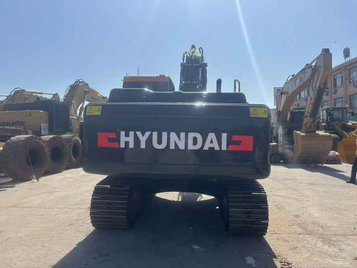 Ekskavatorius Used Good Quality Excavator Korea Hyundai 225LC-9T 225Lc-7 220LC-9S 150Lc-7 Good Quality for Sale at Low Price: foto 6