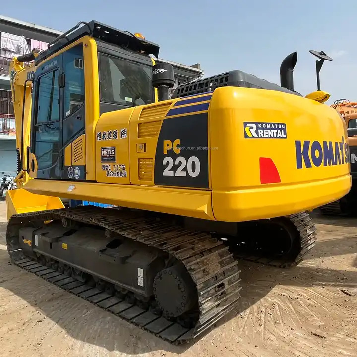 Used KOMATSU PC200-8 digger ,20ton komatsu pc200-8 excavator,komatsu pc200 original japan surplus in good condition - Vikšrinis ekskavatorius: foto 2 Used KOMATSU PC200-8 digger ,20ton komatsu pc200-8 excavator,komatsu pc200 original japan surplus in good condition - Vikšrinis ekskavatorius: foto 2