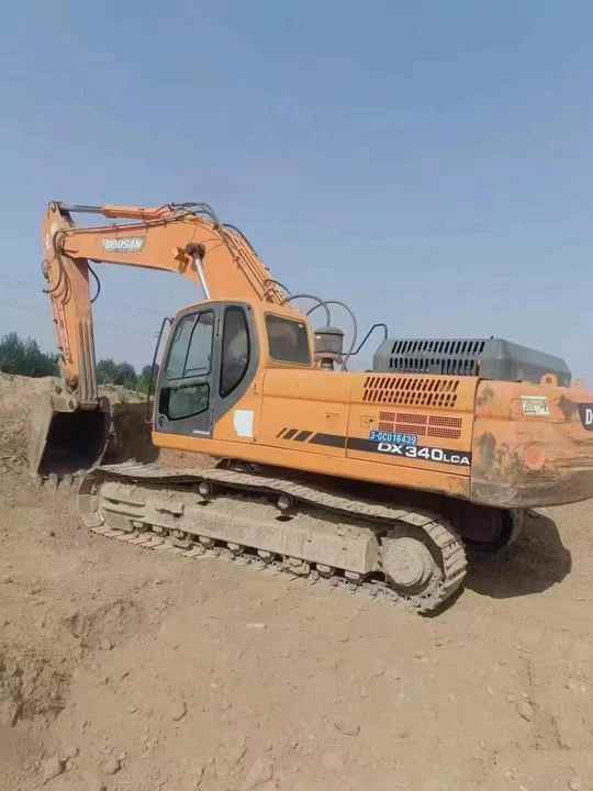 Used Original Korea Doosan 34 Ton Excavator with Cheap Price and Good Condition DOOSAN Dx340LCA Dx225 Dx330 DX360for Sale - Ekskavatorius: foto 3 Used Original Korea Doosan 34 Ton Excavator with Cheap Price and Good Condition DOOSAN Dx340LCA Dx225 Dx330 DX360for Sale - Ekskavatorius: foto 3