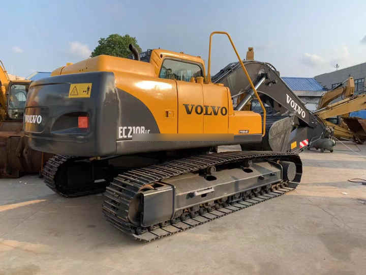 Used Original Volvo Excavator EC210B machinery in stock for sale with high quality and good price - Vikšrinis ekskavatorius: foto 4 Used Original Volvo Excavator EC210B machinery in stock for sale with high quality and good price - Vikšrinis ekskavatorius: foto 4